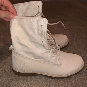 Timberland Cream Colored Boots BRAND NEW